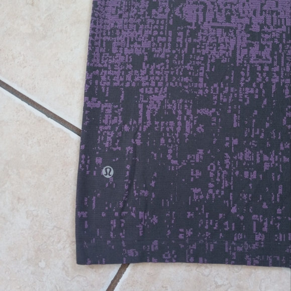 Lululemon Metal Vent Tech Short Sleeve 2.0 Cube Calibrate Purple Blossom L - Picture 5 of 10